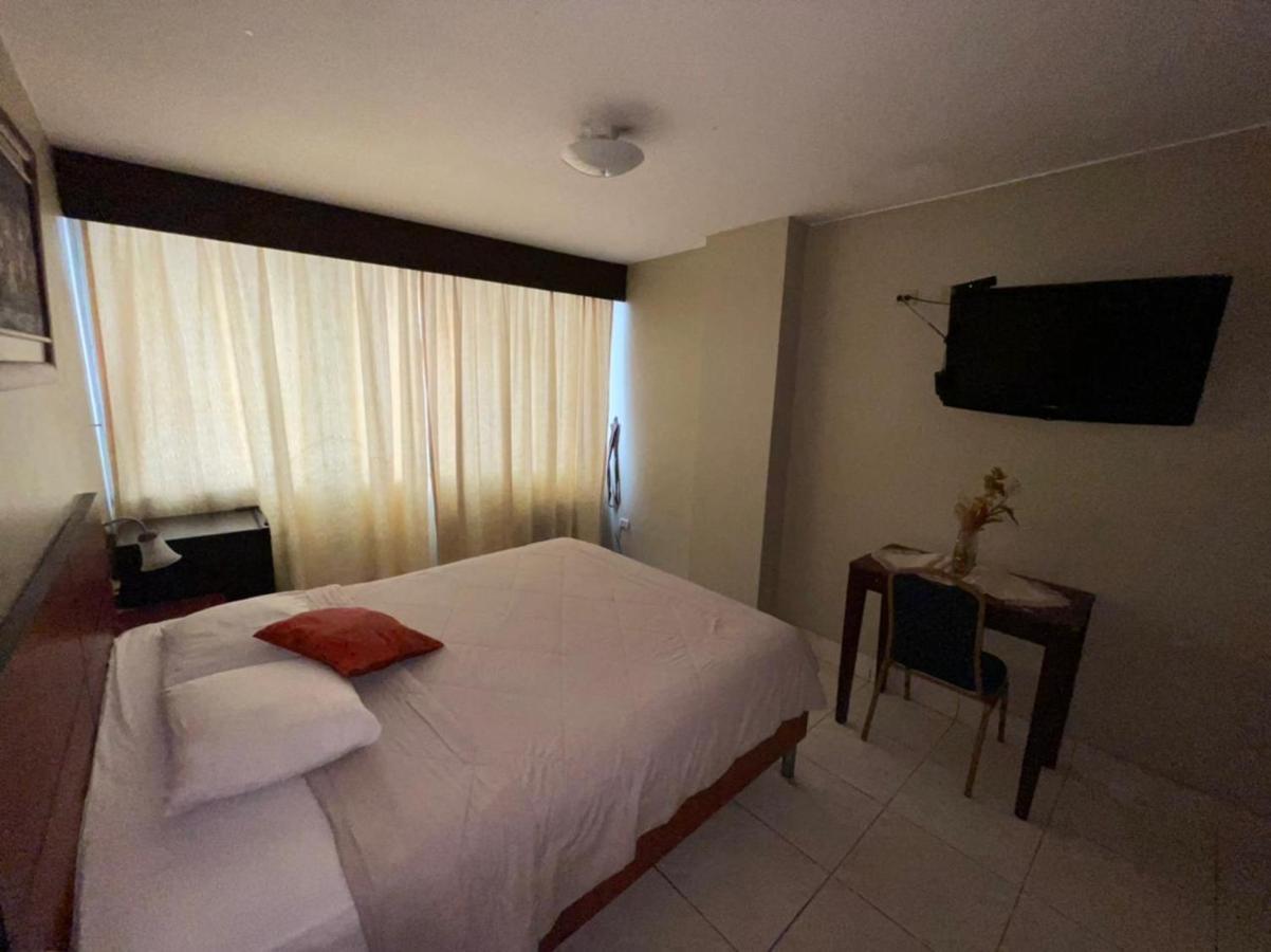Tropical Inn Hotel جواياكيل المظهر الخارجي الصورة