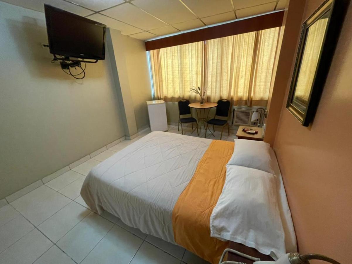 Tropical Inn Hotel جواياكيل المظهر الخارجي الصورة