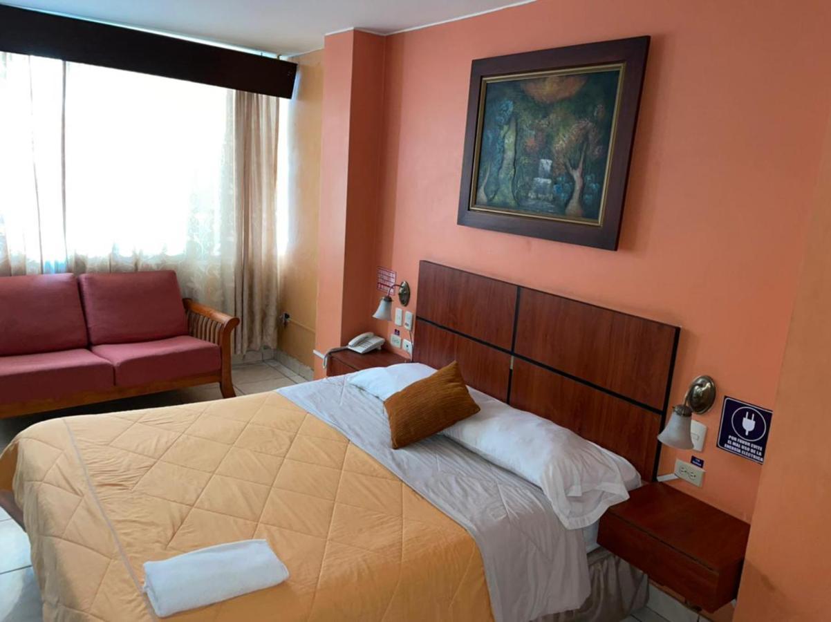 Tropical Inn Hotel جواياكيل المظهر الخارجي الصورة