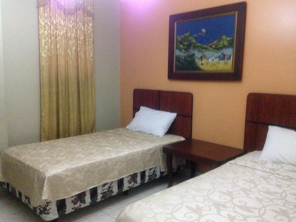 Tropical Inn Hotel جواياكيل المظهر الخارجي الصورة