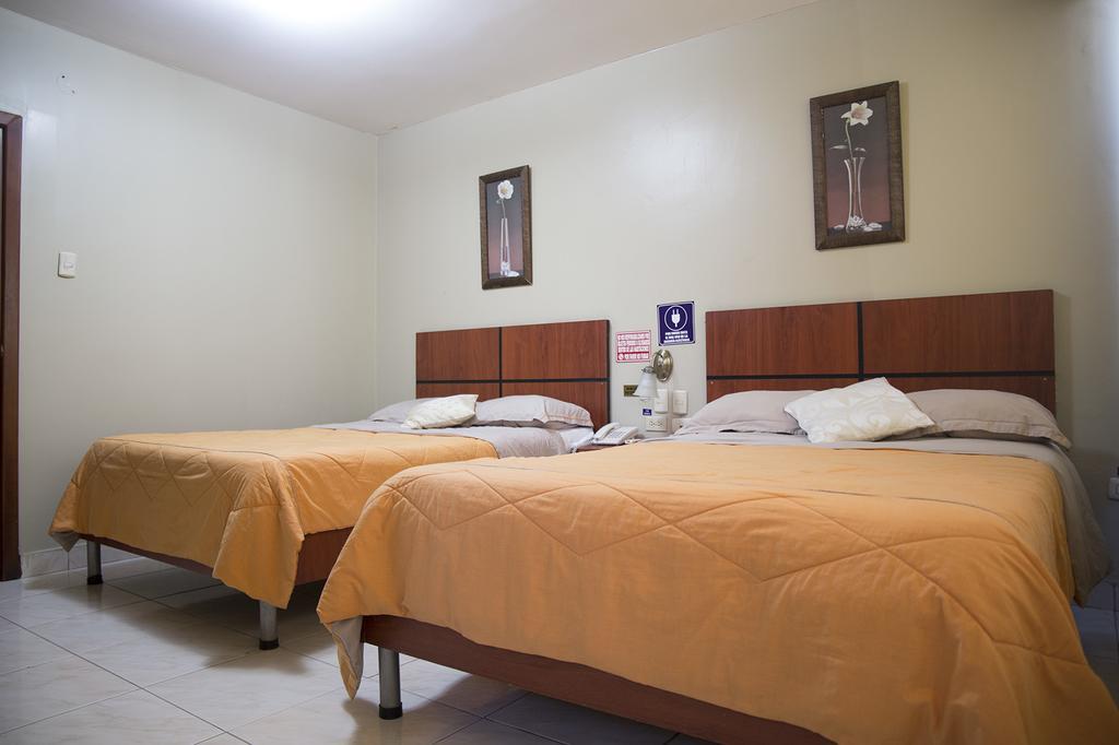 Tropical Inn Hotel جواياكيل المظهر الخارجي الصورة