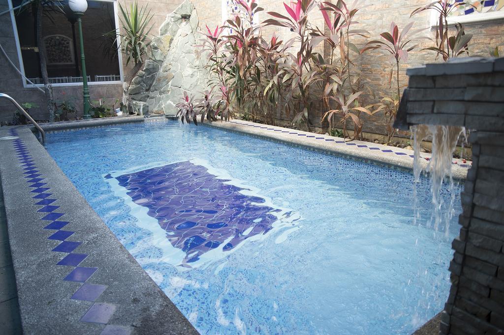 Tropical Inn Hotel جواياكيل المظهر الخارجي الصورة