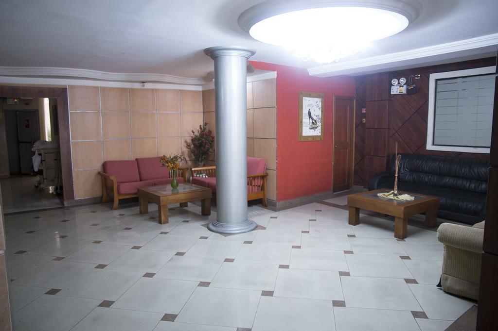 Tropical Inn Hotel جواياكيل المظهر الخارجي الصورة
