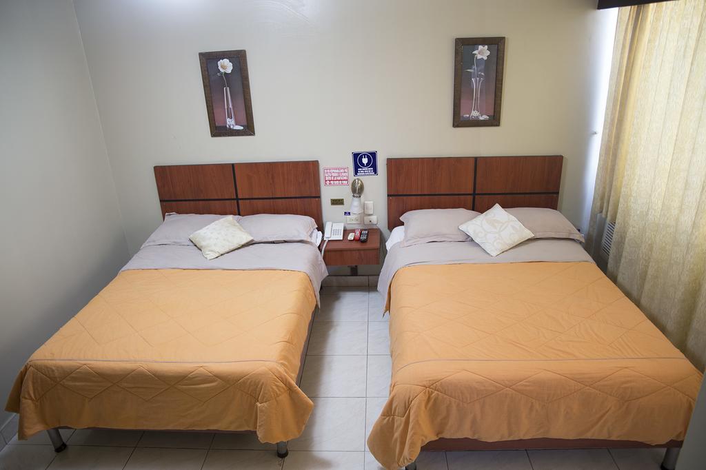Tropical Inn Hotel جواياكيل المظهر الخارجي الصورة
